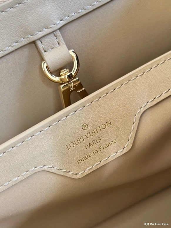 Aaa replica ru LOUIS CAPUCINES VUITTON MM 0717
